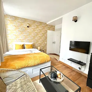 Cosy In The Marais District Apartamento